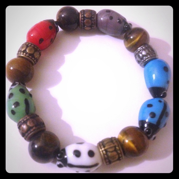 Child's Ladybug Bead Bracelet - Picture 1 of 2